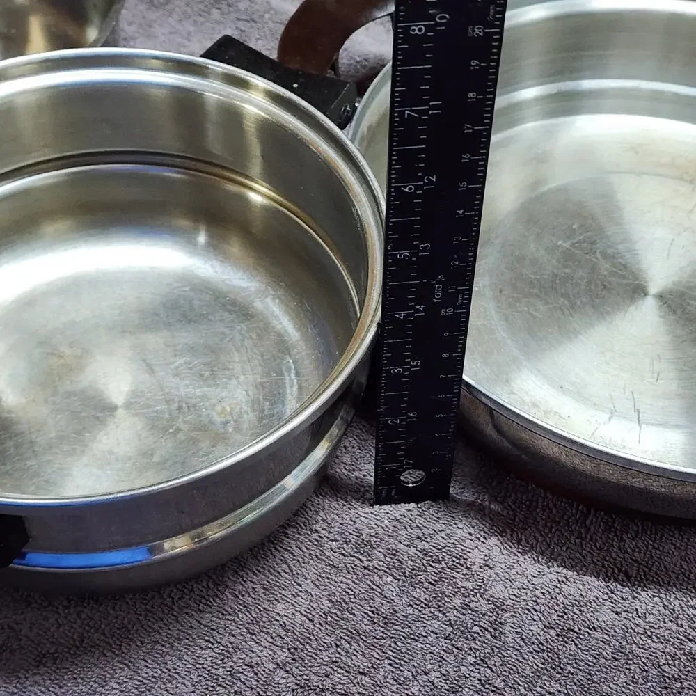 Various stainless steel pan, bowl and collapsible collinder Shlf